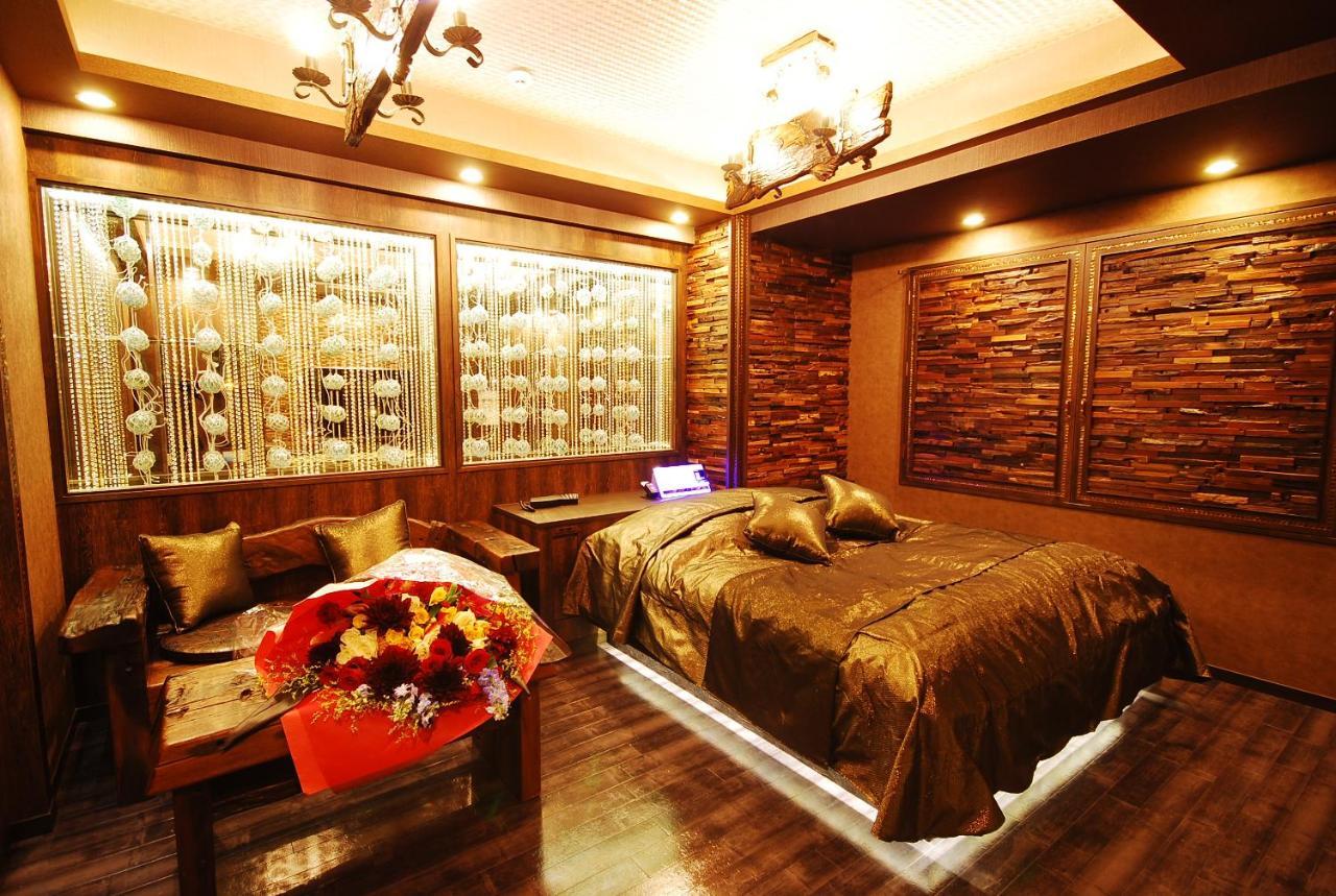 Hotel Sara Kinshicho (Adults Only) Tokyo Ngoại thất bức ảnh